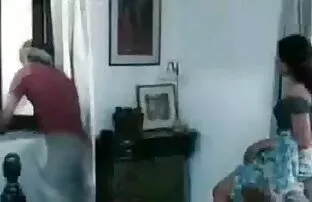 बेब शॉवर में बीपी सेक्सी ब्लू बीपी तो गुदा खिलौने के साथ खेलता है
