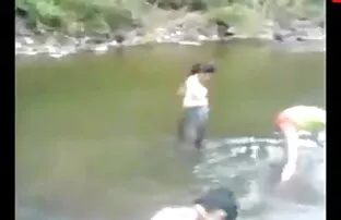 बडोइंकवर हार्ले को एक ट्यून-अप ओपन सेक्सी बीपी फिल्म मिलता है
