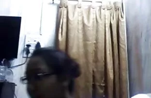 रोजी के साथ एक खेल खेलता है और वह एक रॉक सेक्सी पिक्चर वीडियो में बीपी स्टार की तरह है!