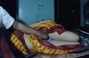 क्रिस एक मुर्गा बेकार है जबकि देसी गुजराती बीपी फिल्म अधिक होने