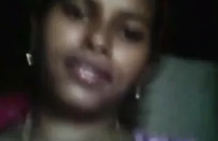 वक्रीय आकर्षक Yui Sarina एक बड़े पैमाने सेक्सी बीपी पिक्चर पर और