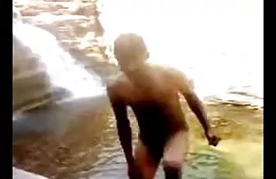 स्नान के बीपी सेक्सी व्हिडिओ पिक्चर बाद इस ट्रॅनी हो जाता है उसके स्तन चूसा जब तक वह सह की