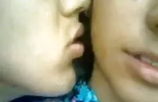 बैंगकॉम: सेक्सी पिक्चर बीपी एचडी वीडियो बेटियां माँ को देखकर बकवास करना सीखती हैं