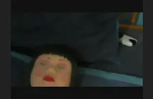 तीन बीपी सेक्सी हिंदी फिल्म महिलाओं को एक पट्टी कार्ड खेल है कि समाप्त होता है नग्नता में